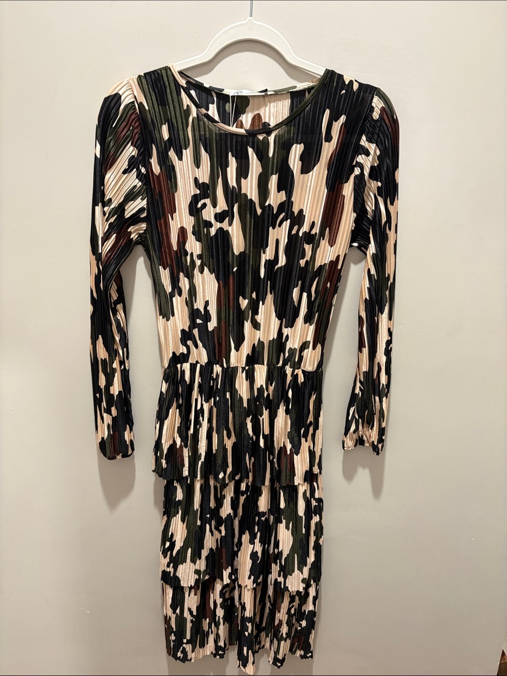 Zara Pleated Camouflage Tiered Long-Sleeve Dress - Black, Brown, Green